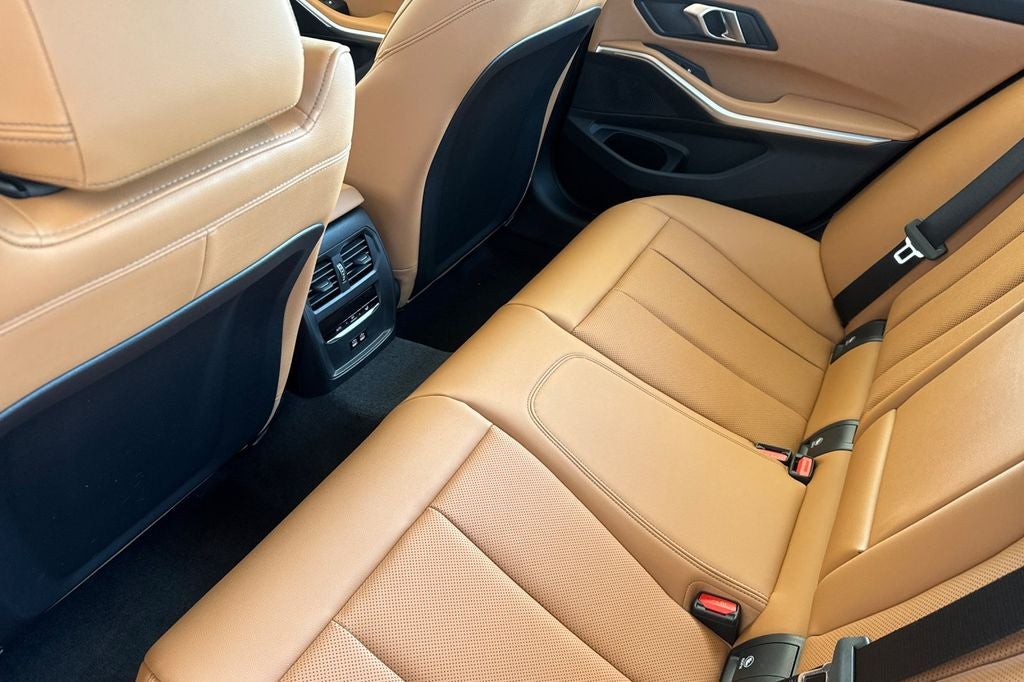 2026 BMW 3 Series 330i