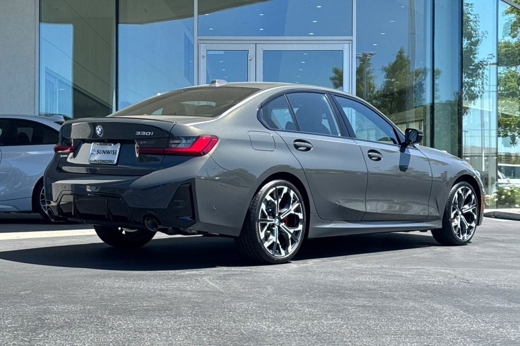 2026 BMW 3 Series 330i