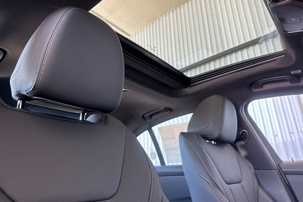 2026 BMW 3 Series 330i
