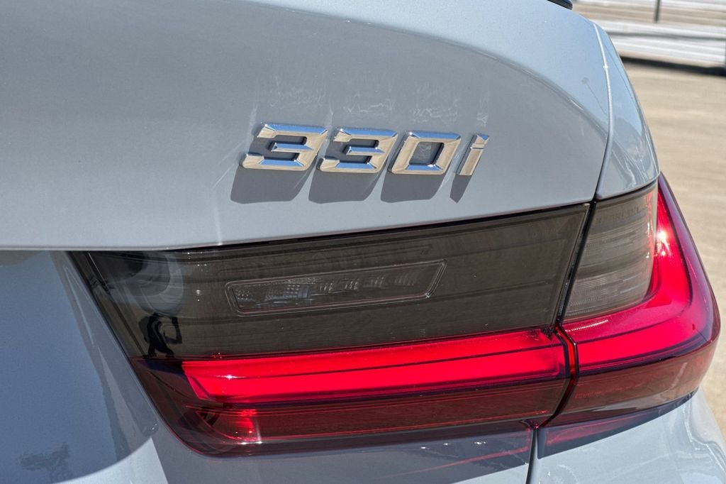 2026 BMW 3 Series 330i