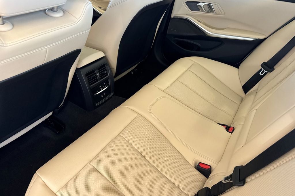 2026 BMW 3 Series 330i