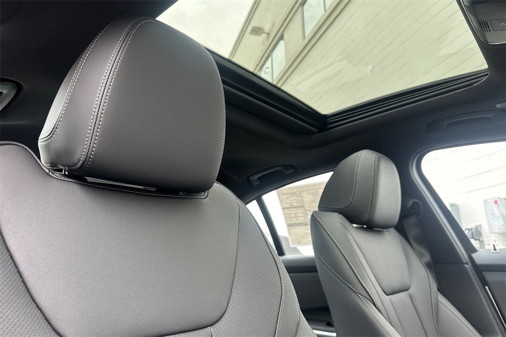 2026 BMW 3 Series 330i