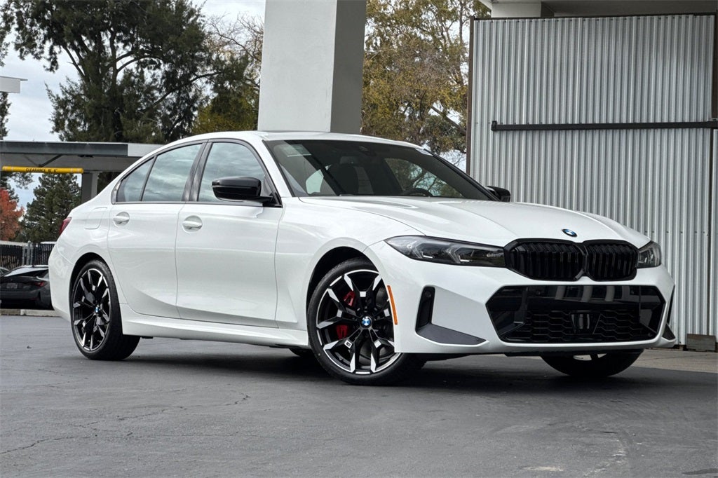 2026 BMW 3 Series 330i