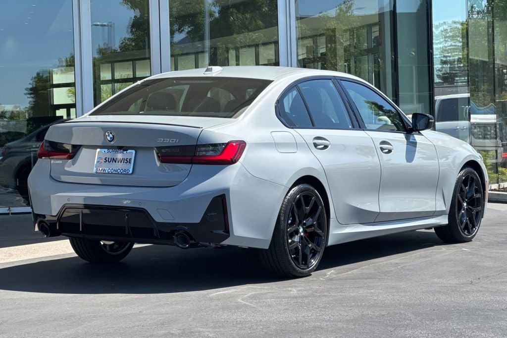 2026 BMW 3 Series 330i