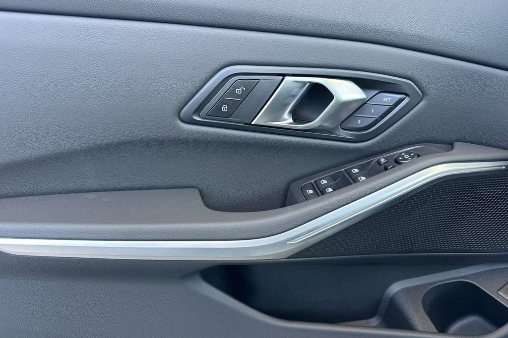 2026 BMW 3 Series 330i
