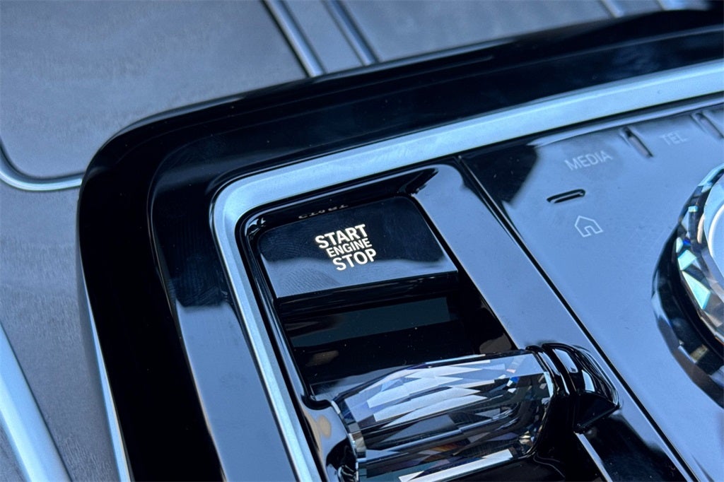 2026 BMW 7 Series 750e xDrive