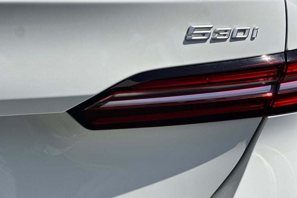 2027 BMW 5 Series 530i
