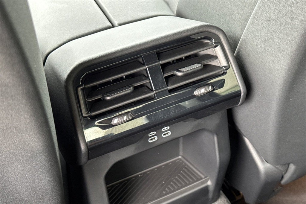 2024 BMW 5 Series 530i