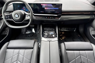 2024 BMW 5 Series 530i