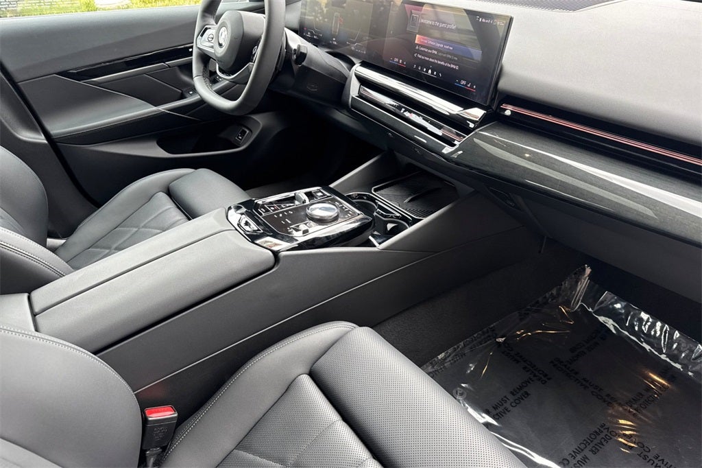 2024 BMW 5 Series 530i