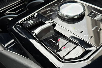 2024 BMW 5 Series 530i