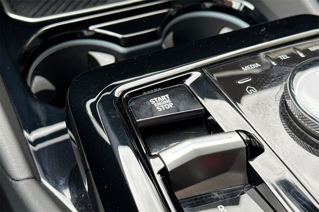 2024 BMW 5 Series 530i