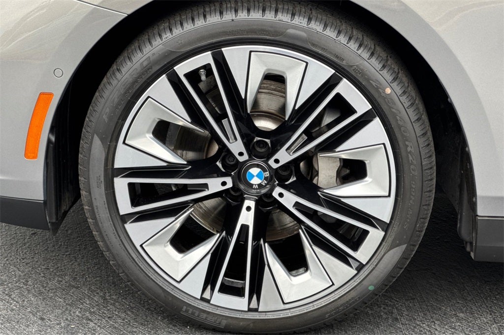 2024 BMW 5 Series 530i