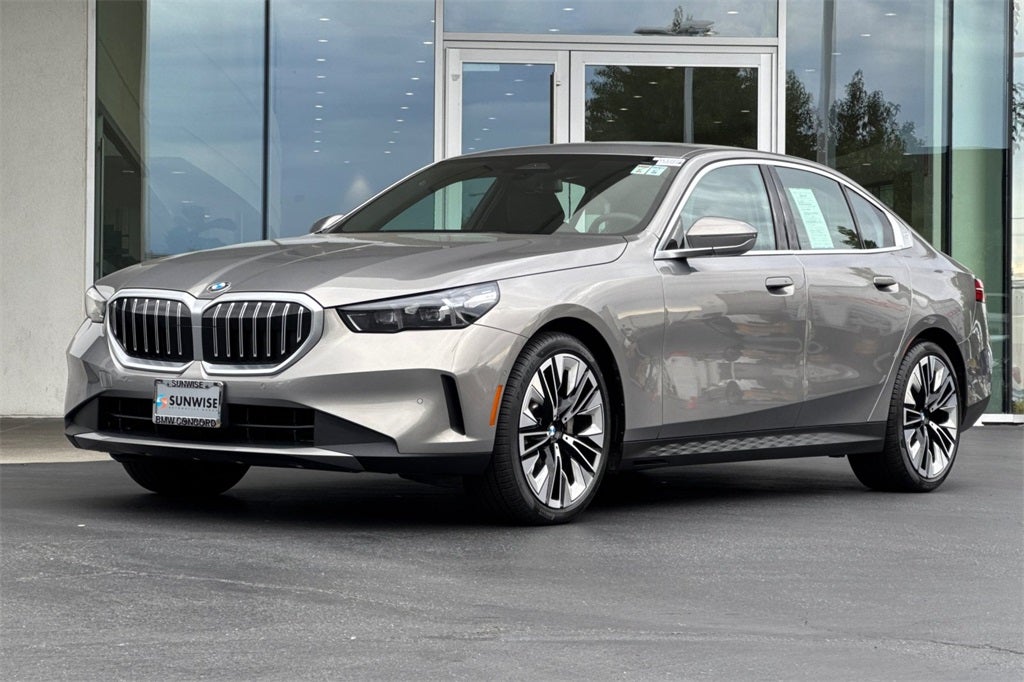 2024 BMW 5 Series 530i