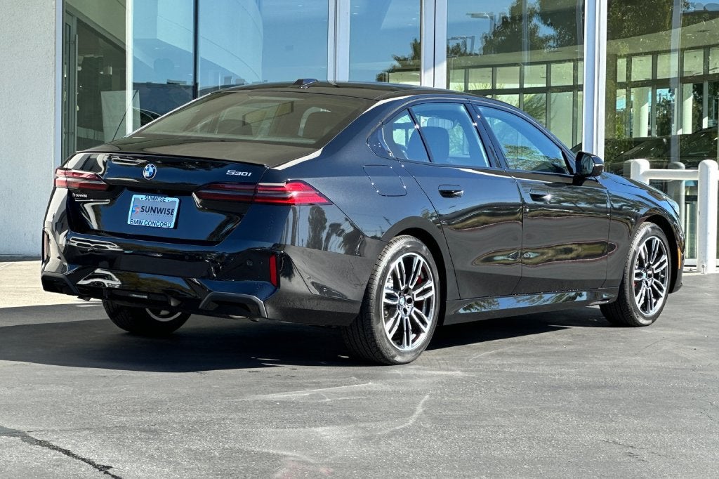 2027 BMW 5 Series 530i