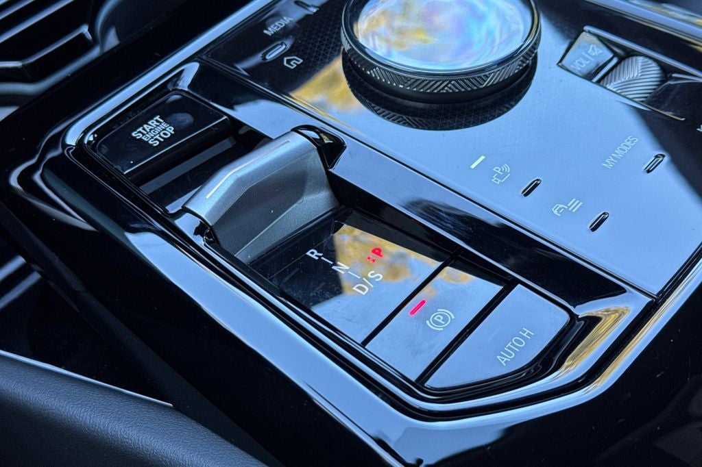 2026 BMW 5 Series 530i
