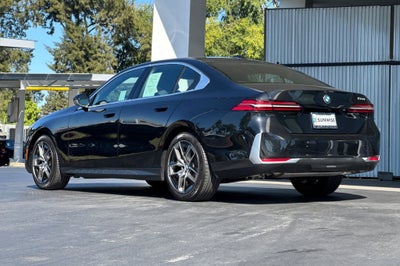 2026 BMW 5 Series 530i