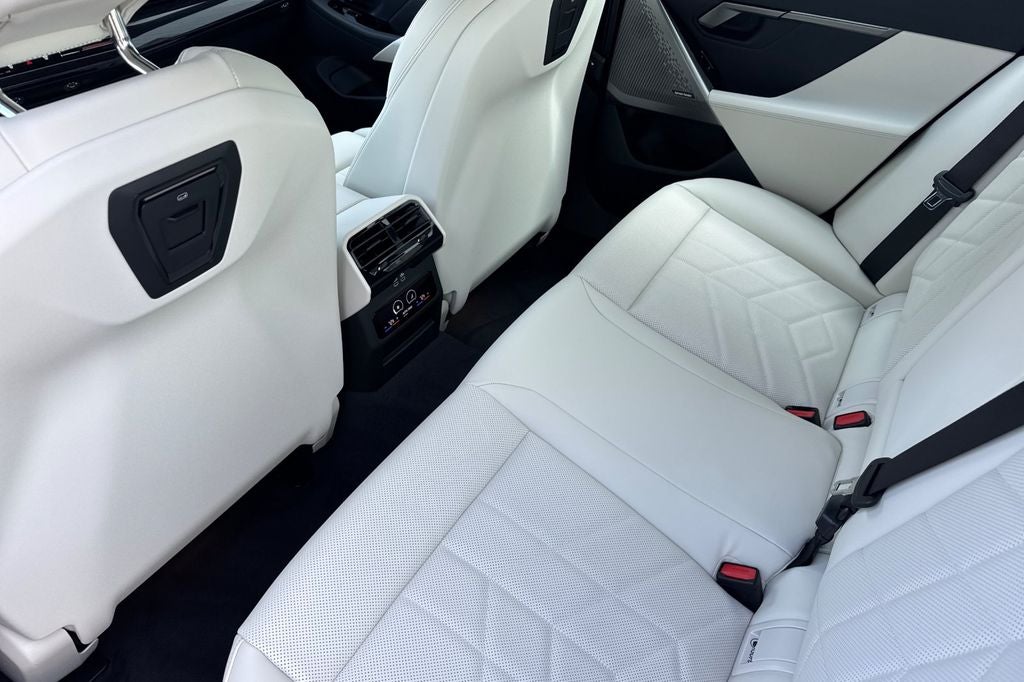 2026 BMW 5 Series 530i