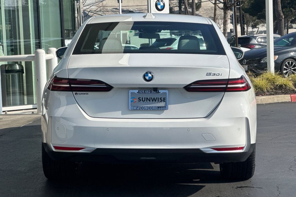 2026 BMW 5 Series 530i