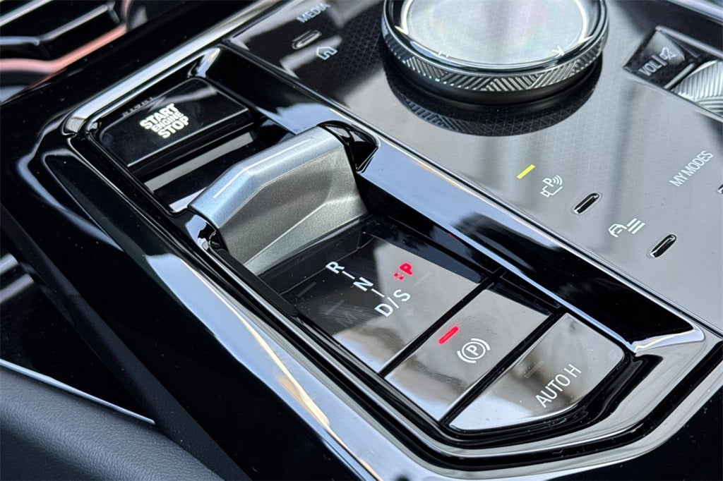 2026 BMW 5 Series 530i