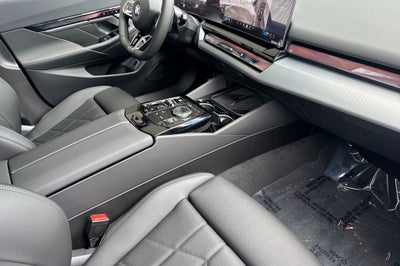 2027 BMW 5 Series 530i