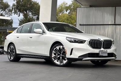 2025 BMW 5 Series 530i