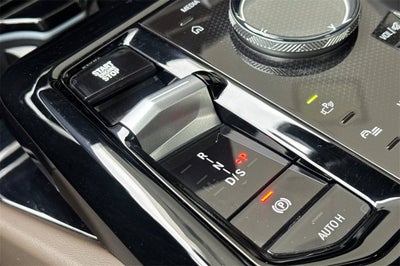 2025 BMW 5 Series 530i