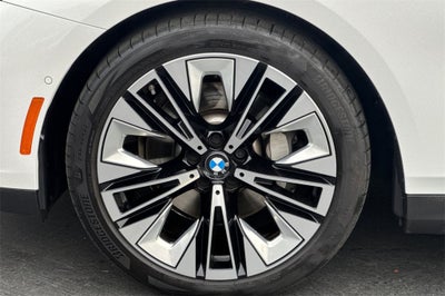 2025 BMW 5 Series 530i