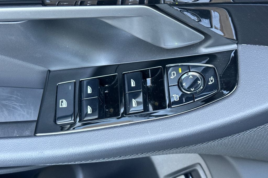 2026 BMW 5 Series 530i