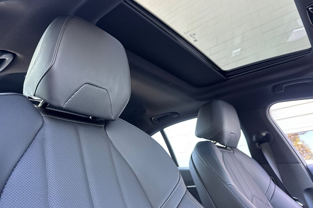 2026 BMW 5 Series 530i