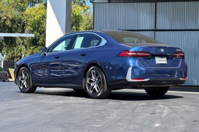 2026 BMW 5 Series 530i