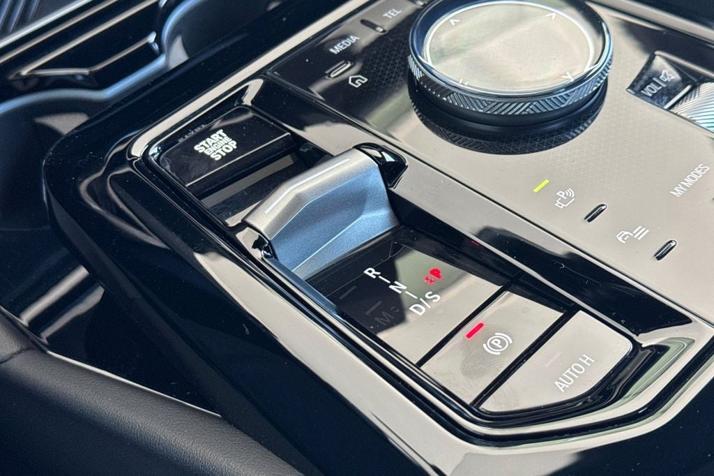 2026 BMW 5 Series 530i