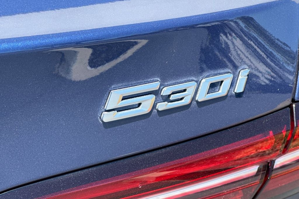 2026 BMW 5 Series 530i