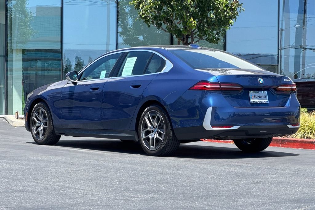2026 BMW 5 Series 530i