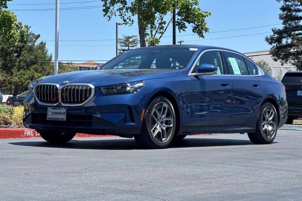 2026 BMW 5 Series 530i