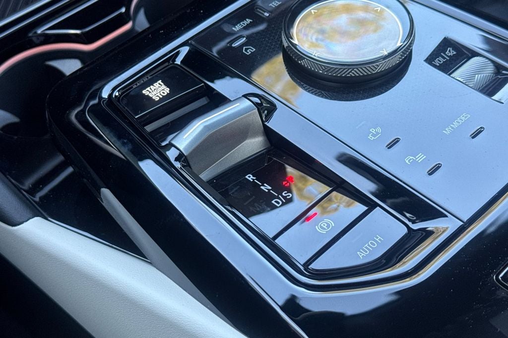 2027 BMW 5 Series 530i