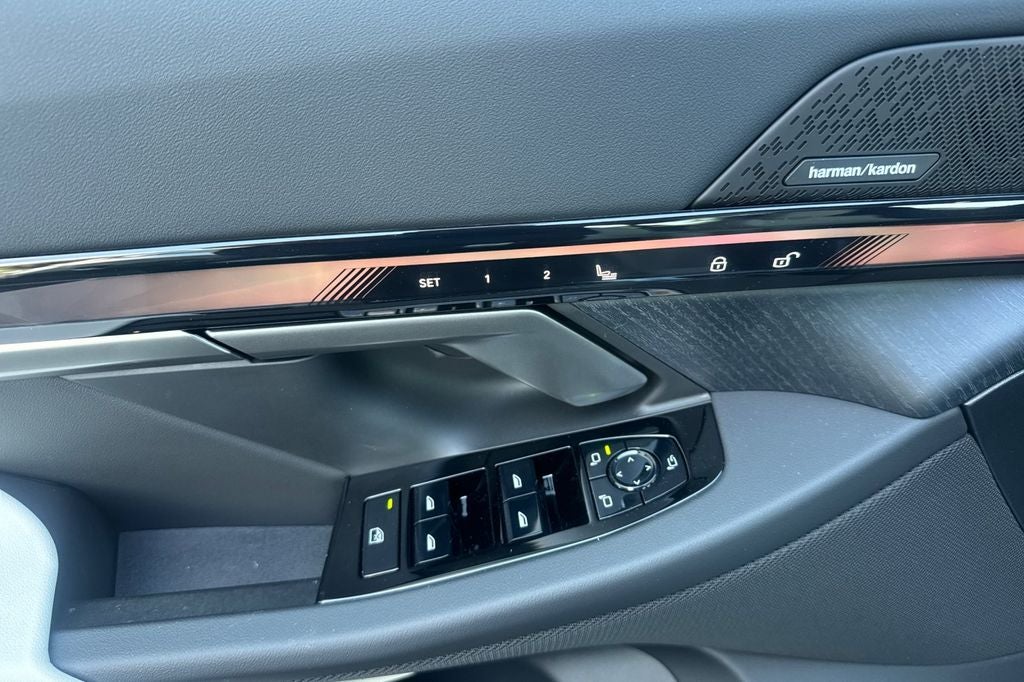 2027 BMW 5 Series 530i