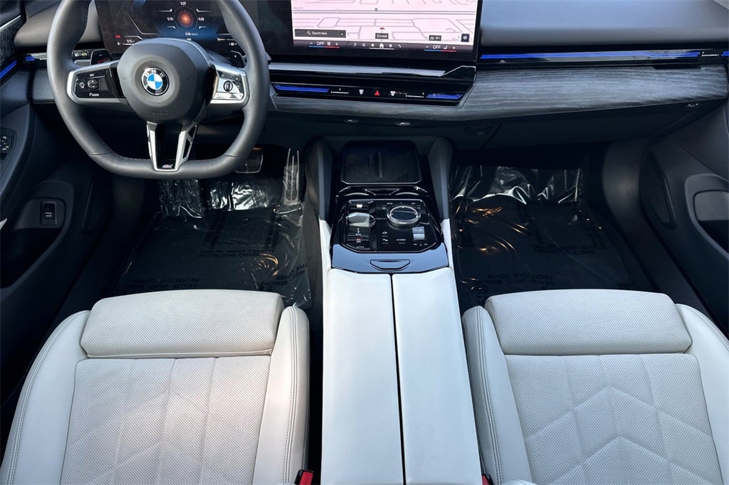 2025 BMW 5 Series 530i