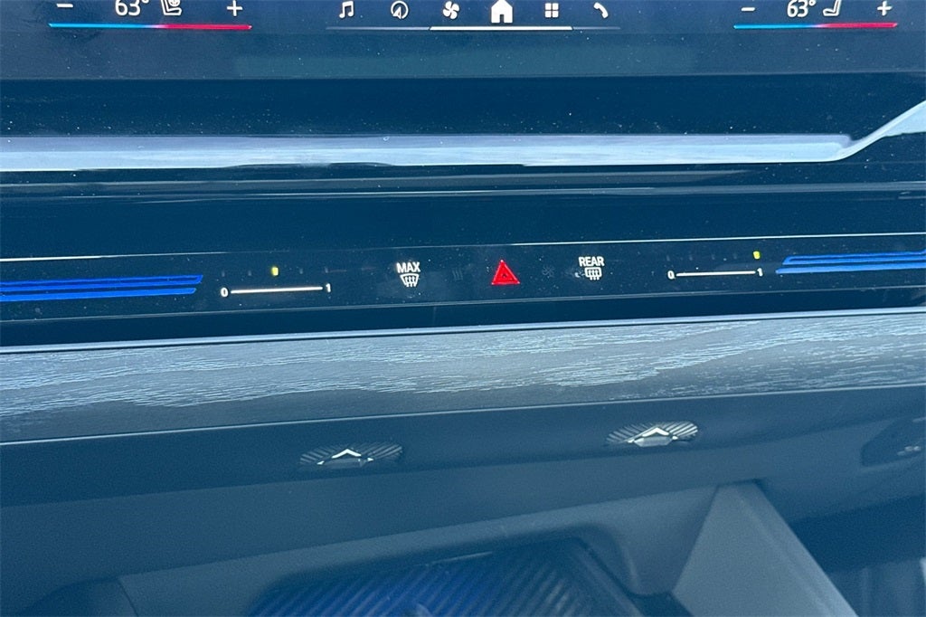 2025 BMW 5 Series 530i