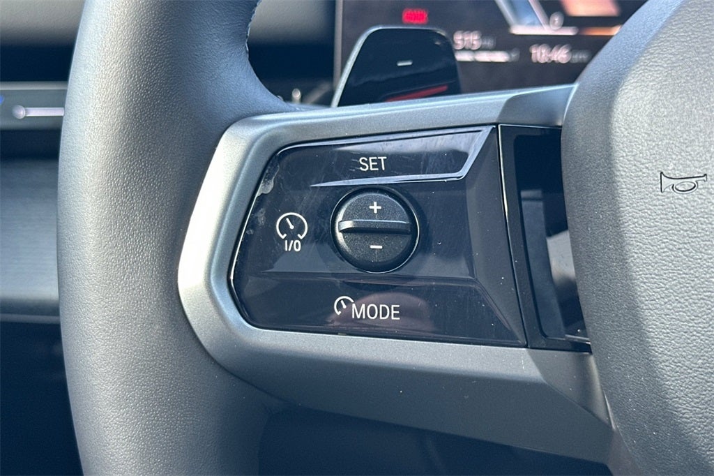 2025 BMW 5 Series 530i