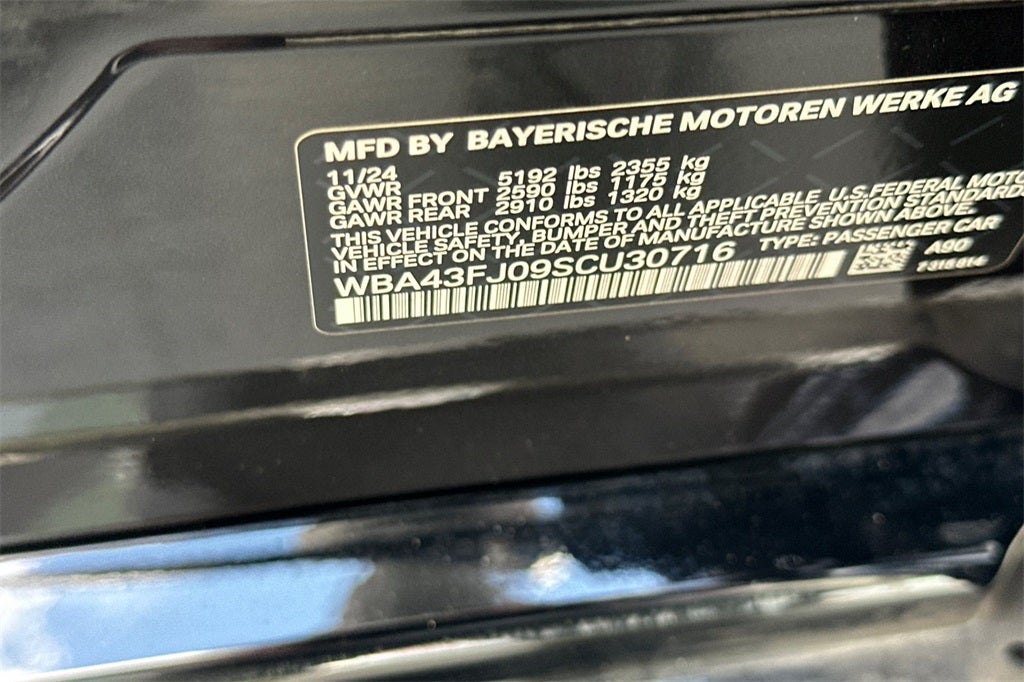 2025 BMW 5 Series 530i