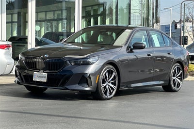 2025 BMW 5 Series 530i