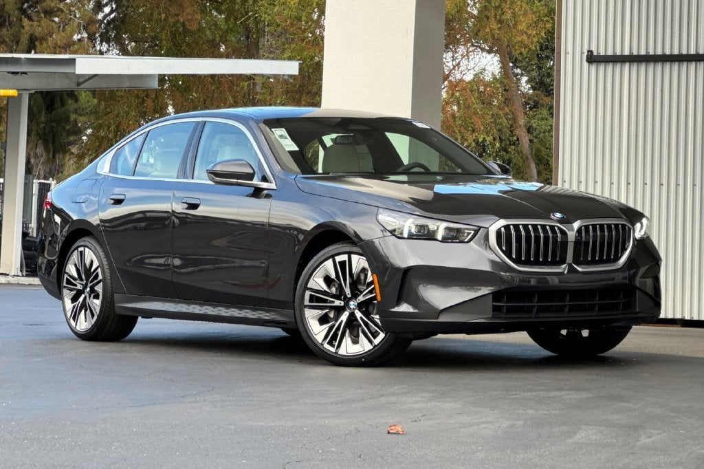 2027 BMW 5 Series 530i