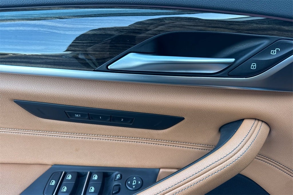 2022 BMW 5 Series 530i