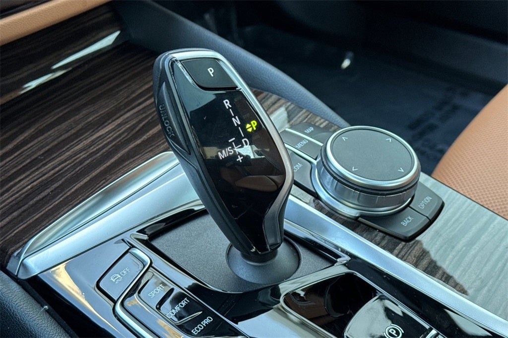 2022 BMW 5 Series 530i