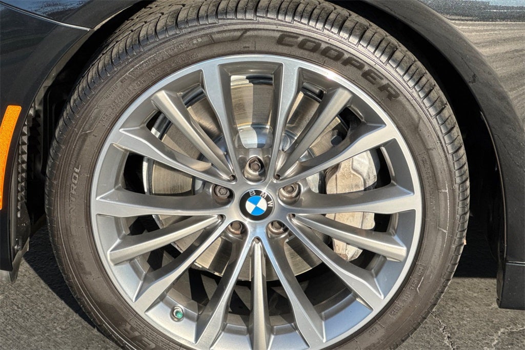 2022 BMW 5 Series 530i