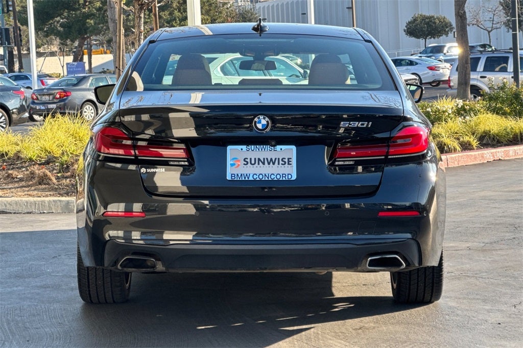 2022 BMW 5 Series 530i