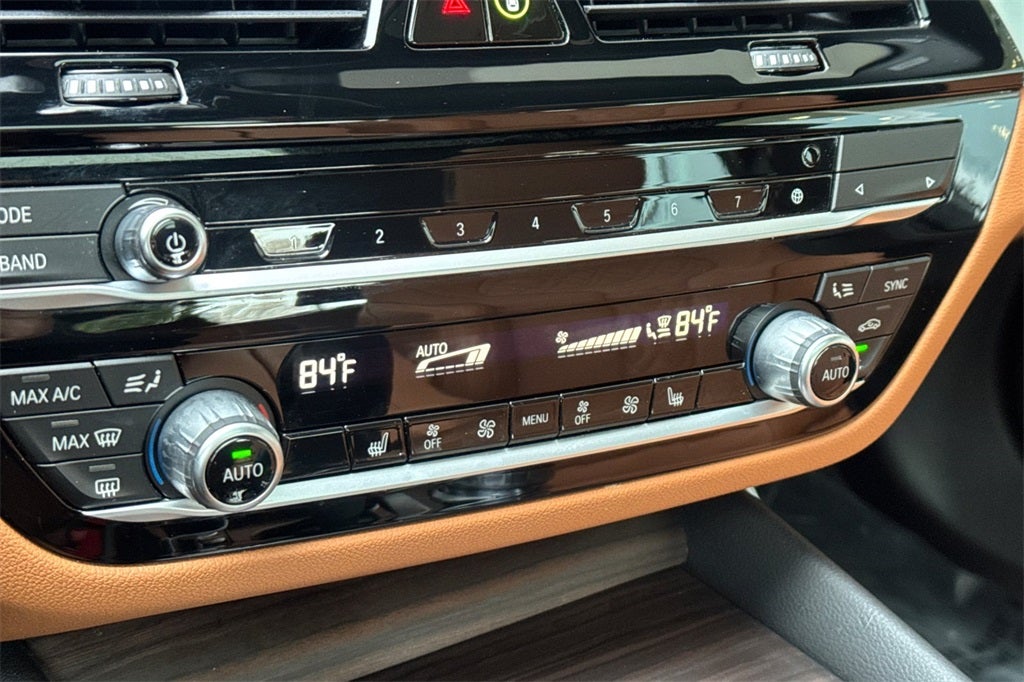 2022 BMW 5 Series 530i