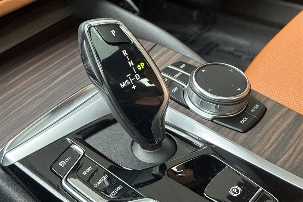 2022 BMW 5 Series 530i