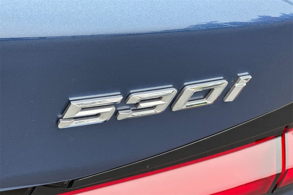 2022 BMW 5 Series 530i